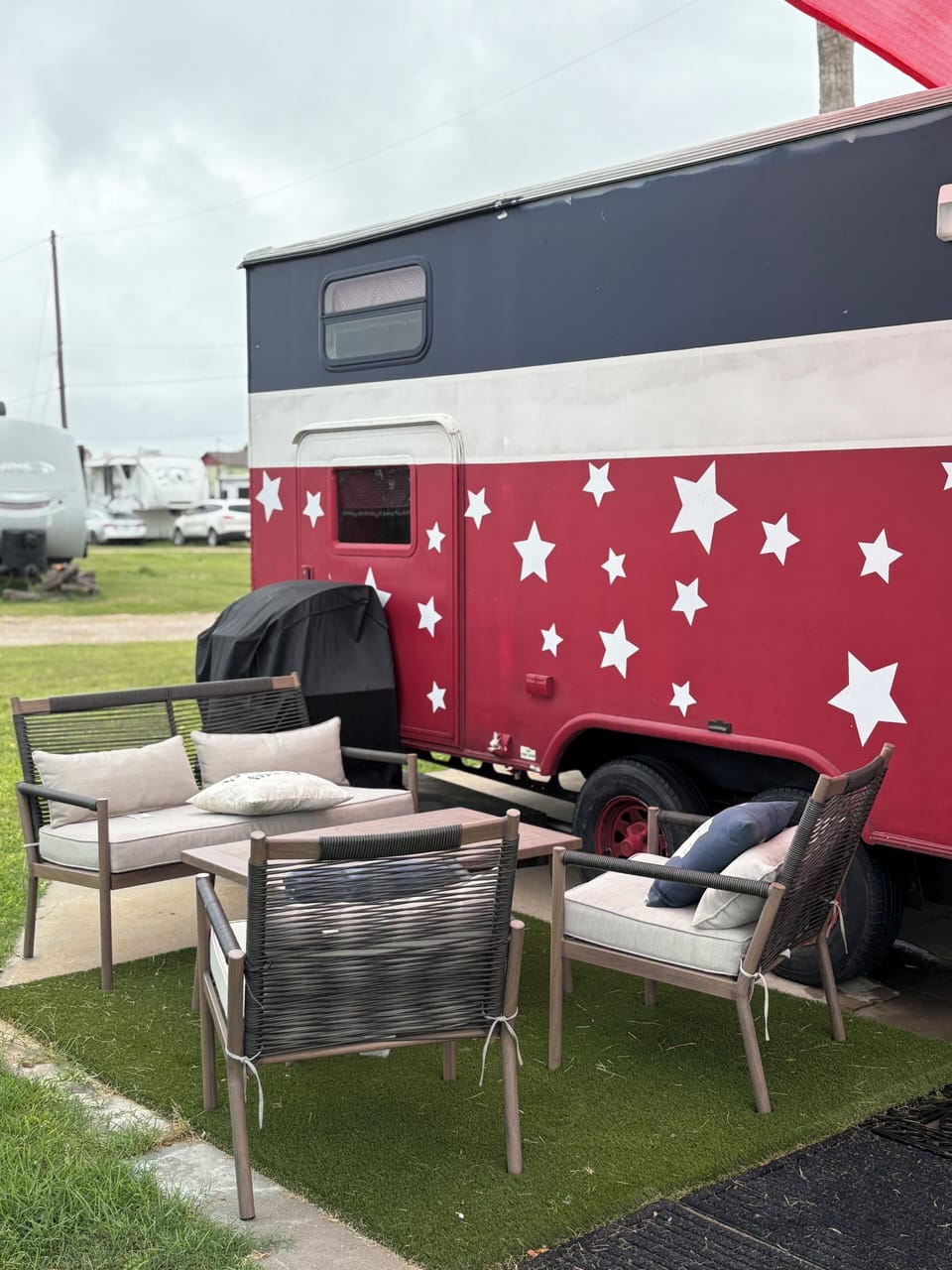 Outdoor Seating