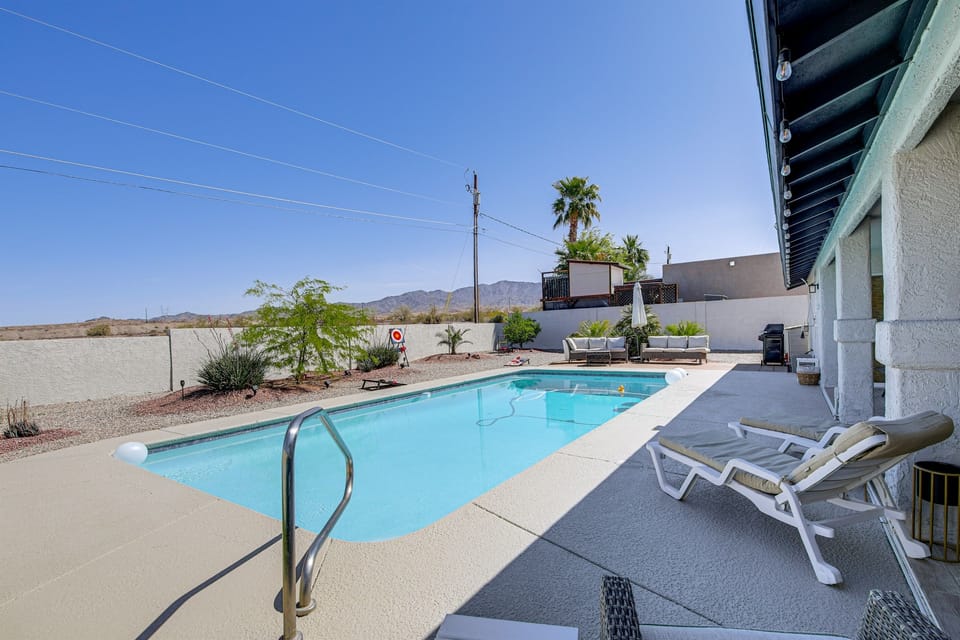 Refreshing 7' Deep Pool