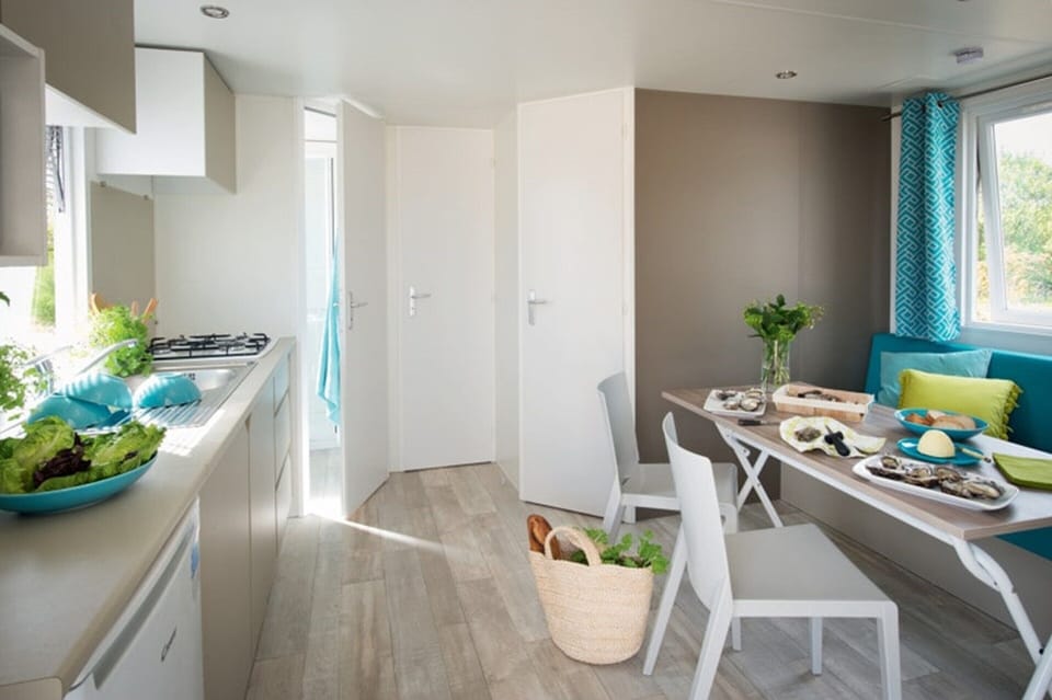 Mobile Home | Living room