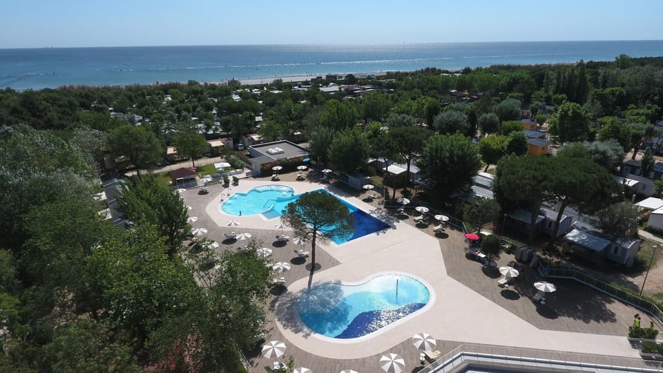Mobile Home | Pool | Outdoor pool