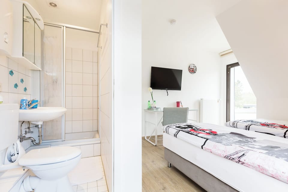 Double Room | Iron/ironing board, free WiFi