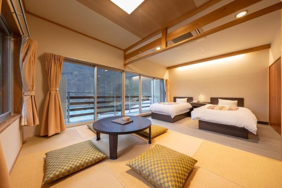 Basic Room, Non Smoking (Japanese-Western Style, no bath) | WiFi (free)