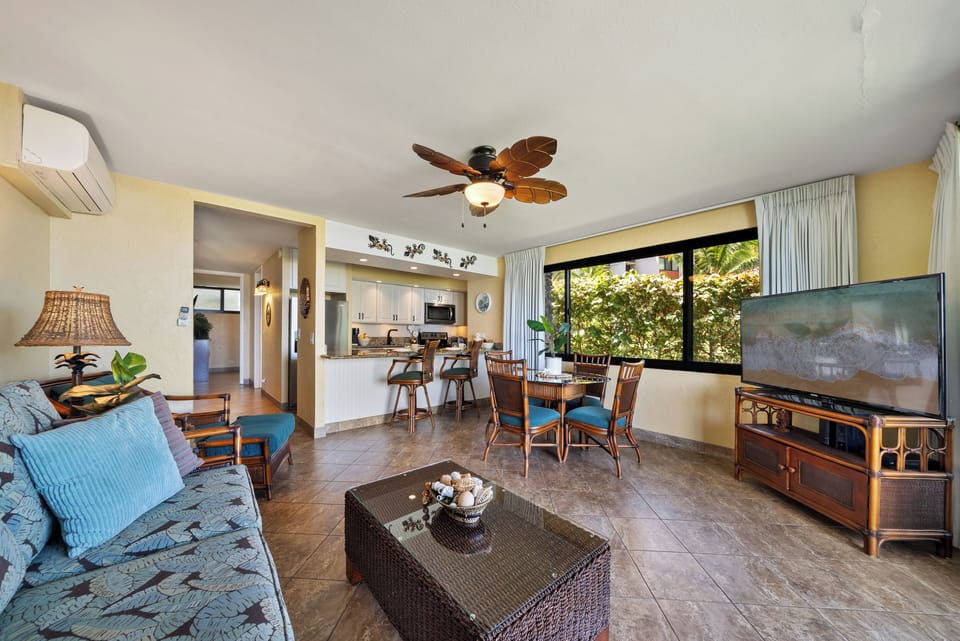 Cozy coastal-themed living area perfect for relaxation.
