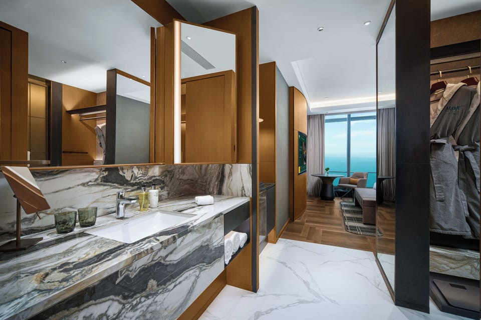 Superior Double Room, Sea View | Minibar (free items), in-room safe, blackout drapes, soundproofing
