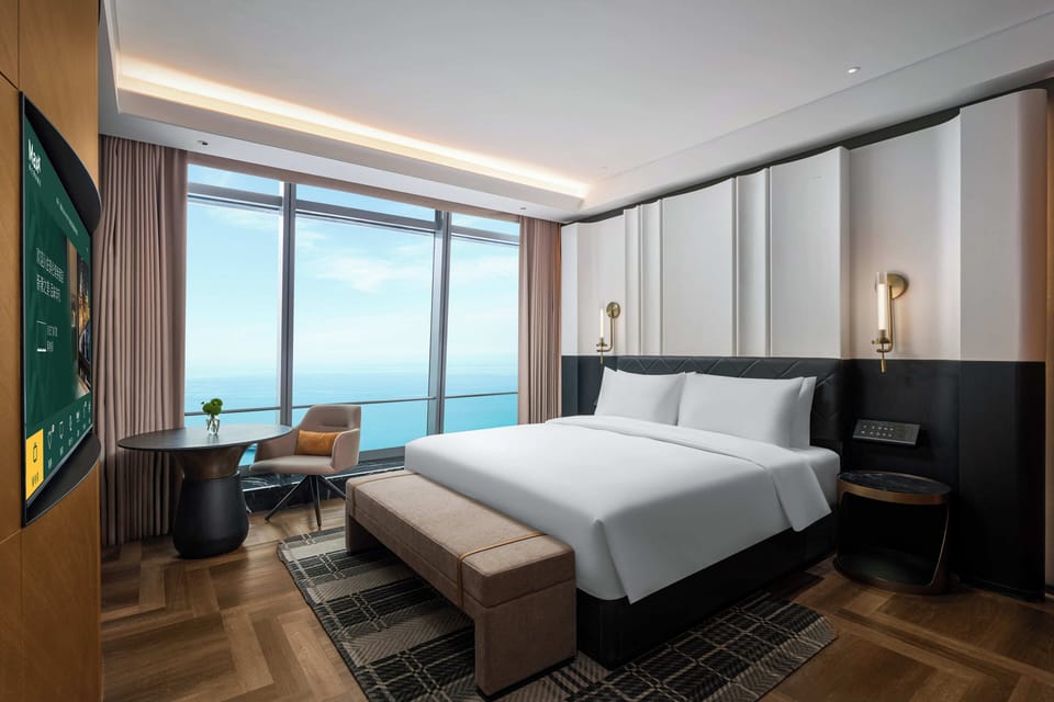 Superior Double Room, Sea View | Minibar (free items), in-room safe, blackout drapes, soundproofing