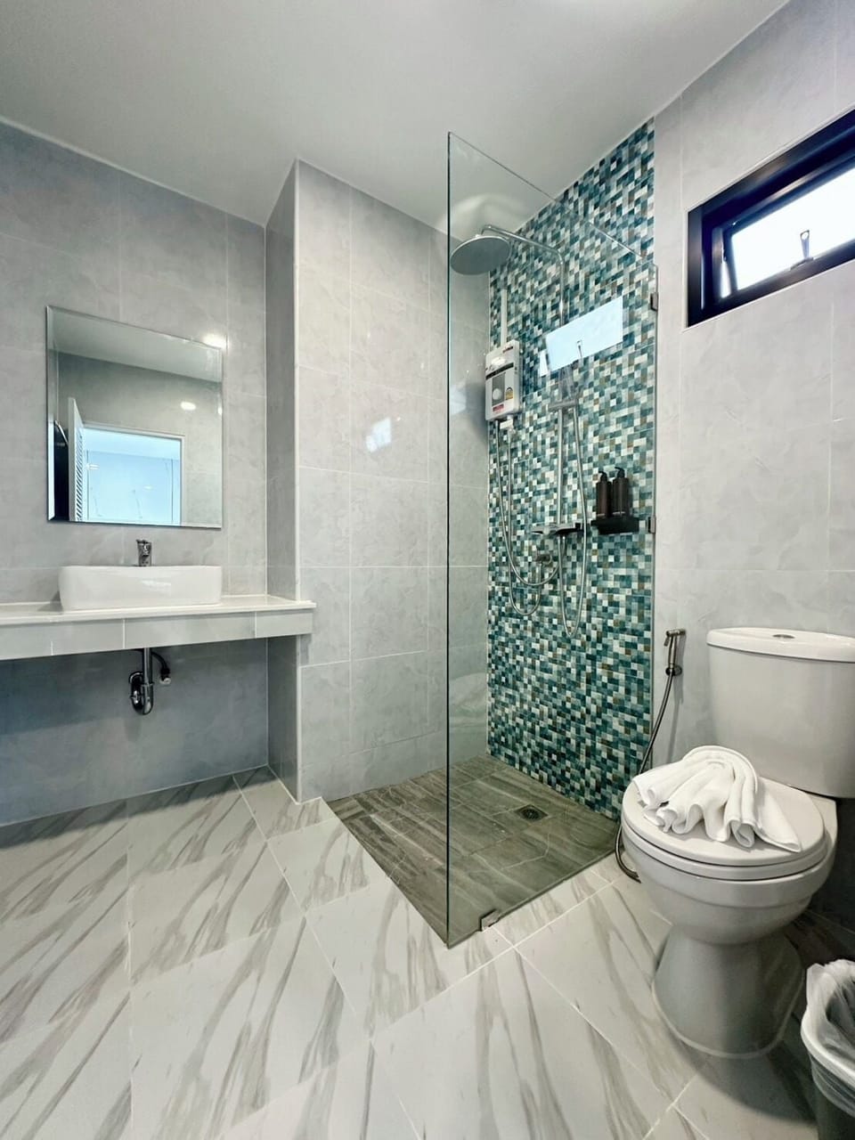 Deluxe Room with Balcony Mountain View | Bathroom