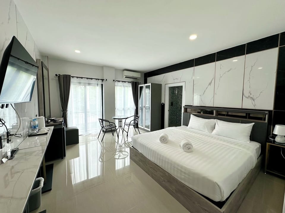 Grand Superior Pool View Room with Balcony | In-room safe, free WiFi
