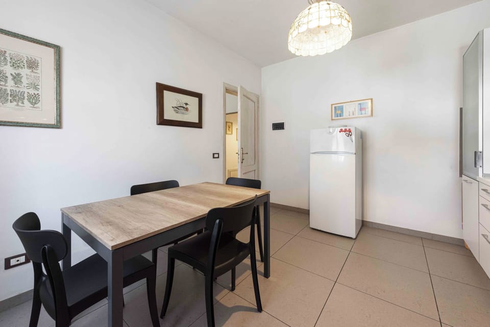 Family Apartment | Private kitchen | Fridge, microwave, oven, stovetop