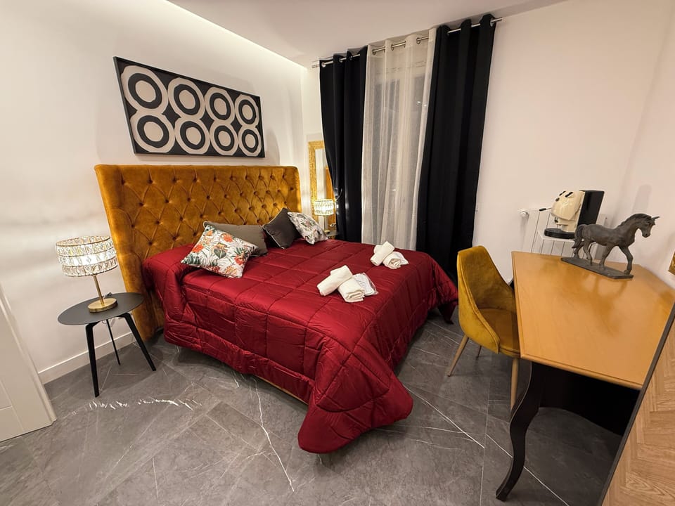 Superior Room | Free minibar, in-room safe, blackout drapes, soundproofing