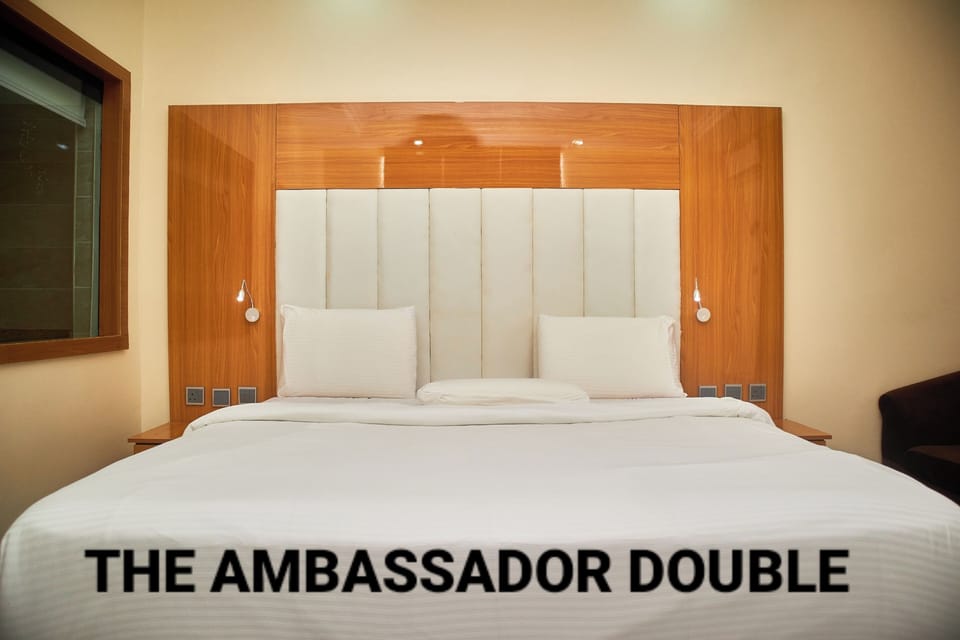 Superior Single Room, Balcony, Park View | Desk, laptop workspace, free WiFi
