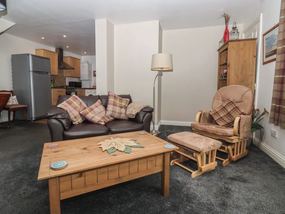 Cottage | Living area