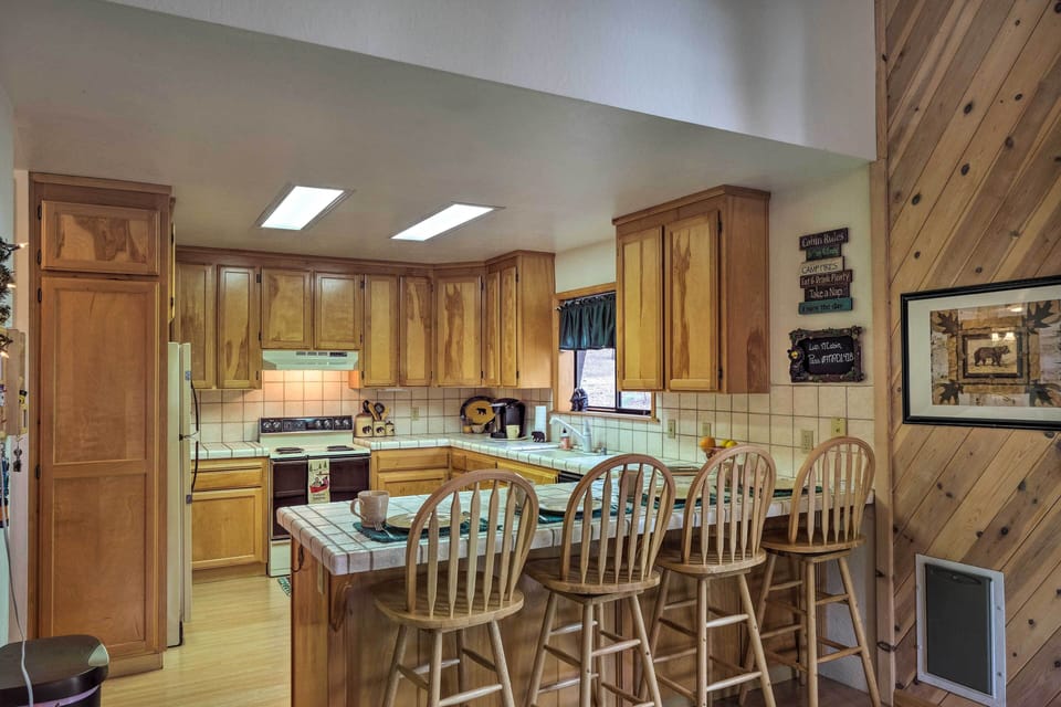 House (2 Bedrooms) | Interior