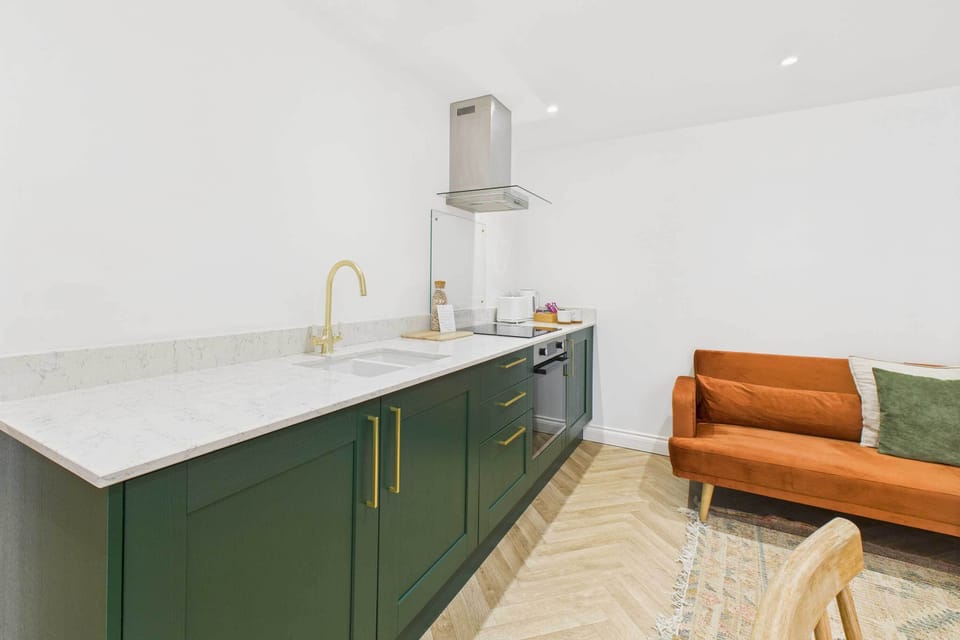 Bracken Cottage, Stokesley - Host & Stay