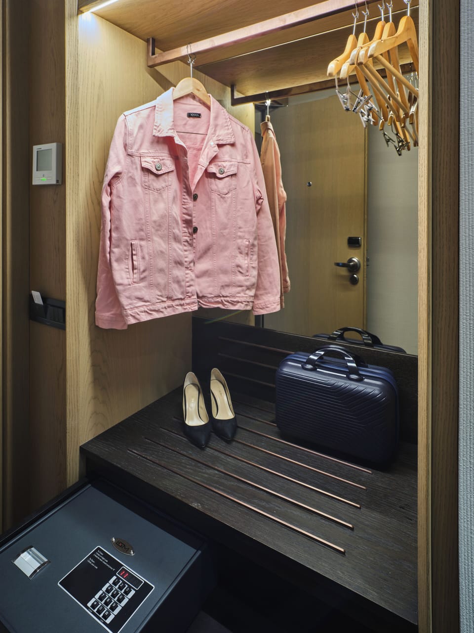 In-room safe, desk, laptop workspace, iron/ironing board