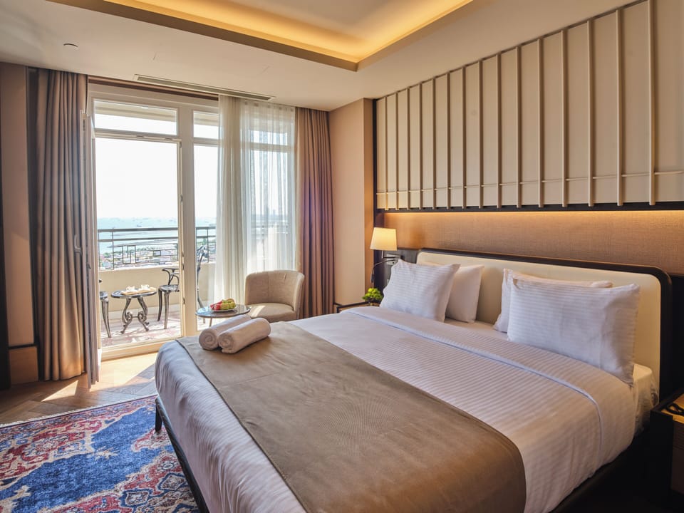 Premium Double Room, Balcony, Sea View | In-room safe, desk, laptop workspace, iron/ironing board