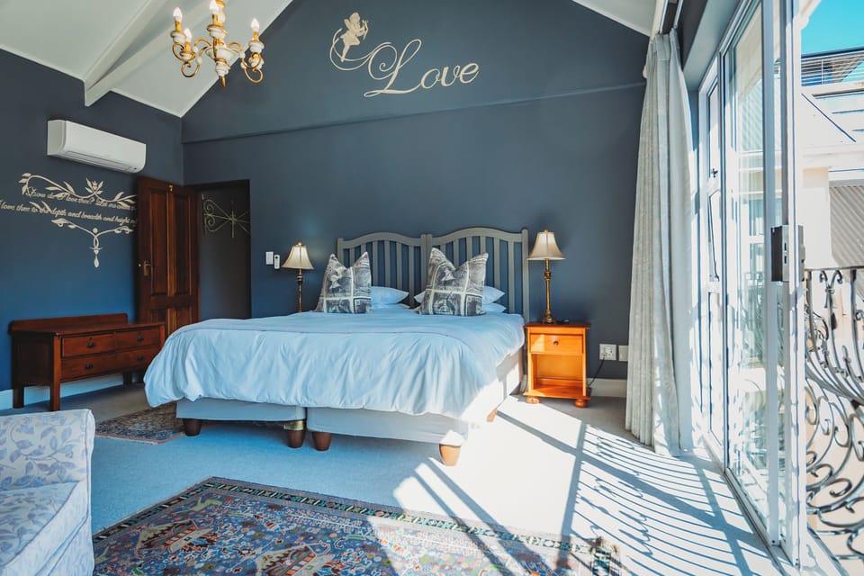 Deluxe Double Room | In-room safe, iron/ironing board, free WiFi