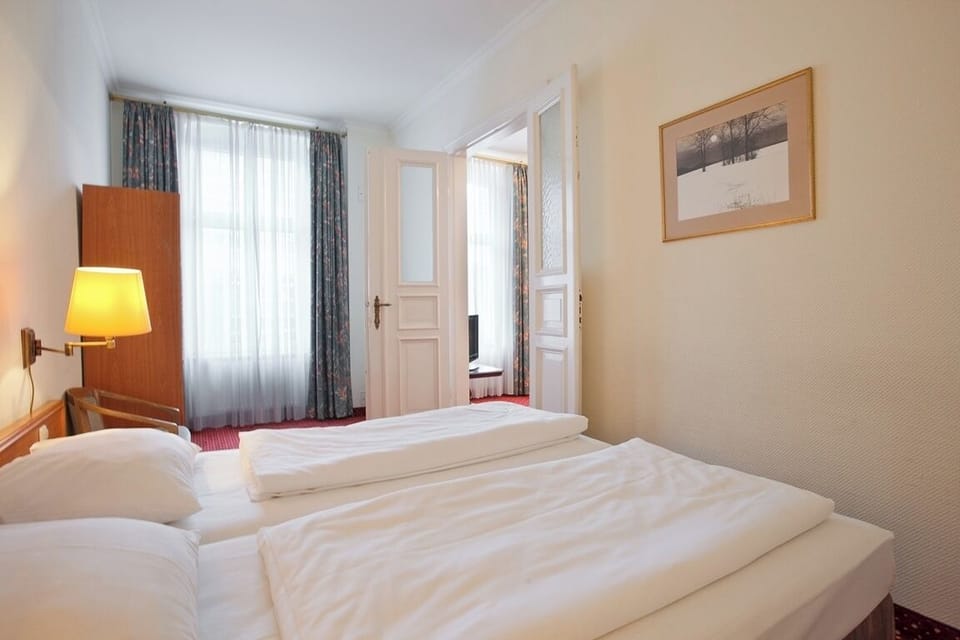 Standard Double or Twin Room | Hypo-allergenic bedding, desk, blackout drapes, soundproofing