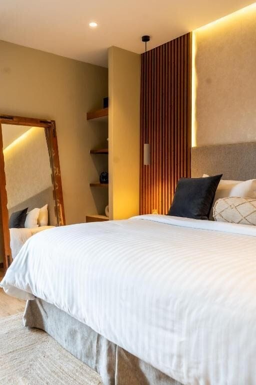 Master Suite with Balcony (Casa 1) | In-room safe, free WiFi, bed sheets