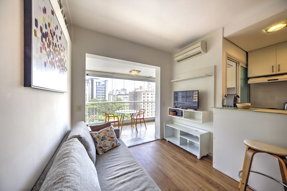 Basic Apartment | Living area
