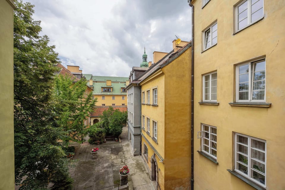 View of the courtyard next to the townhouse.