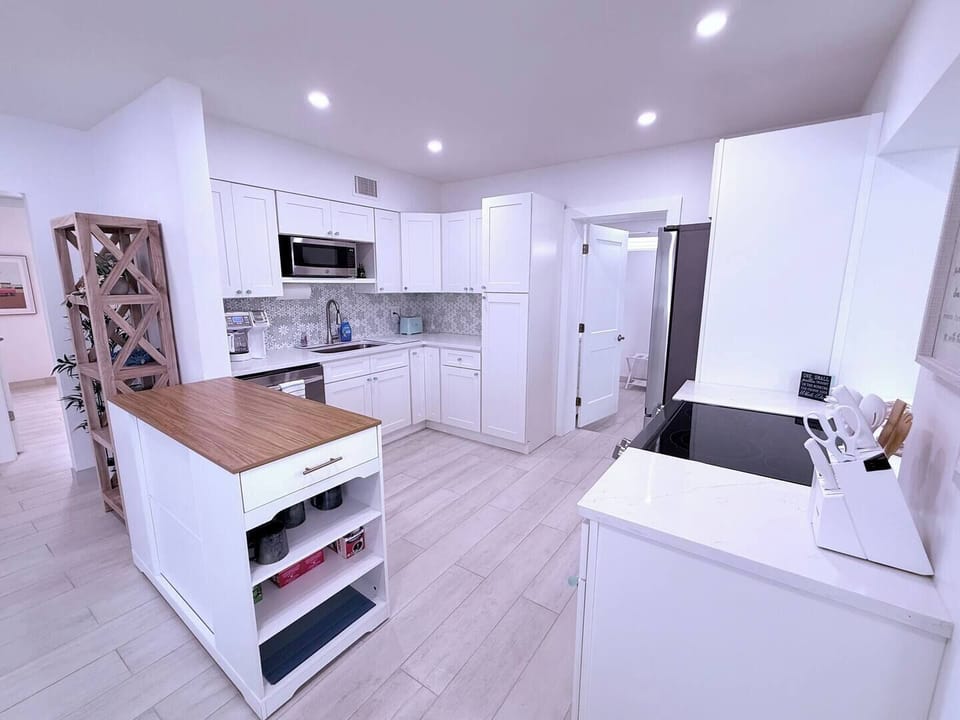 Fully Stocked Kitchen
