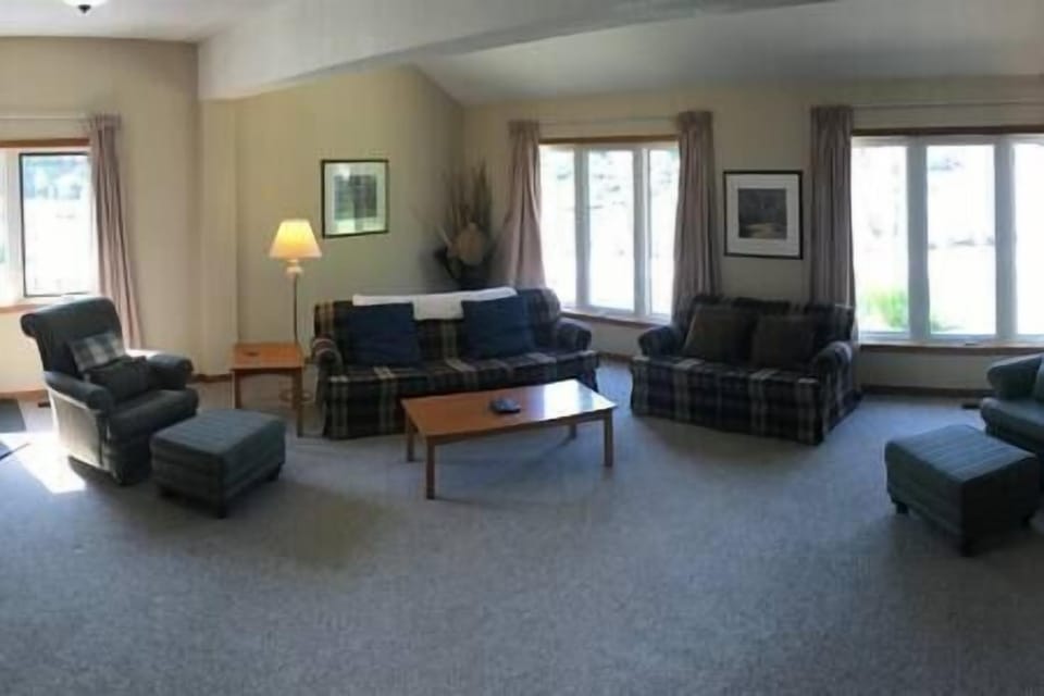 Living Space (1)