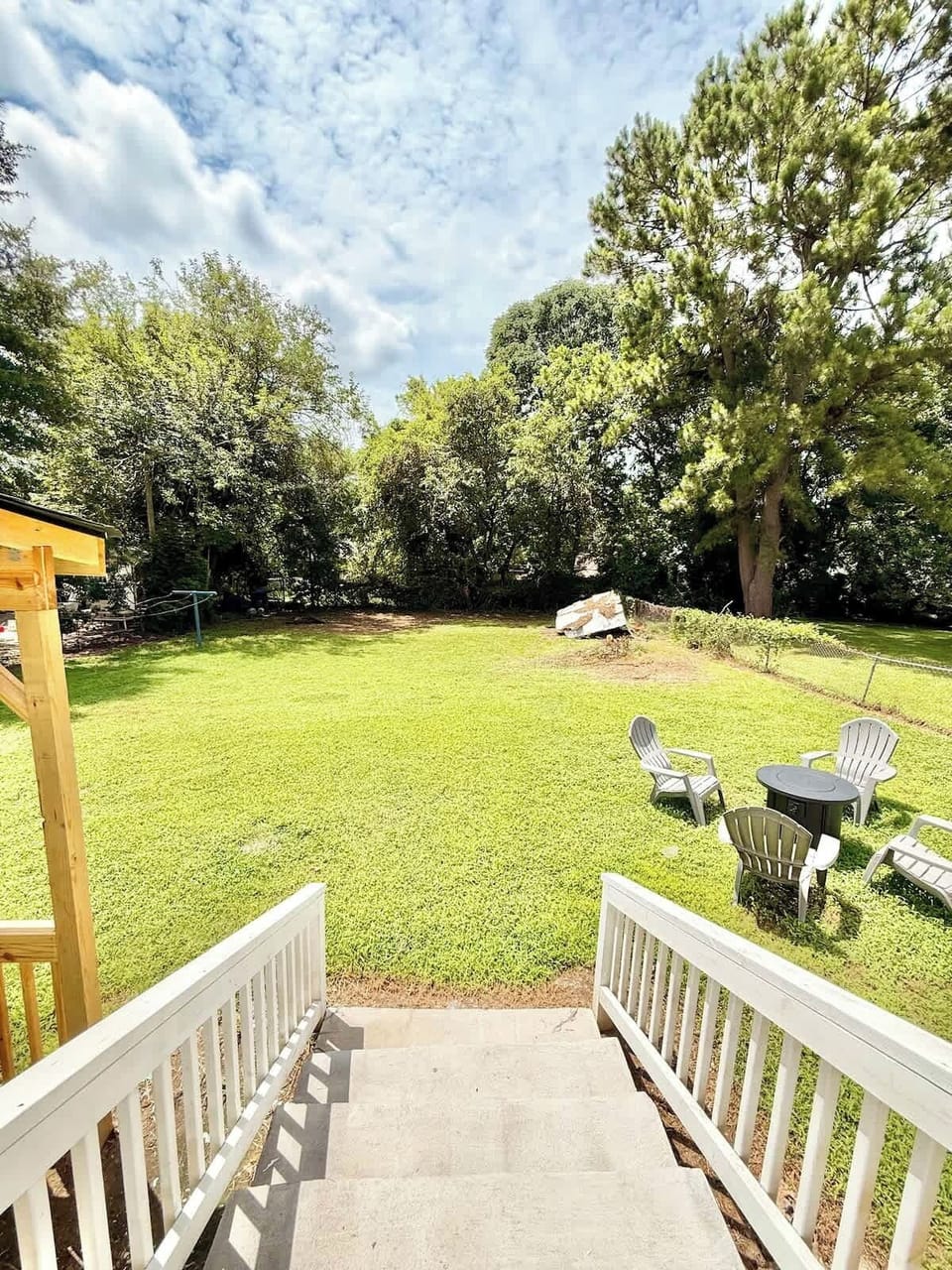 Backyard is NOT fully fenced / enclosed