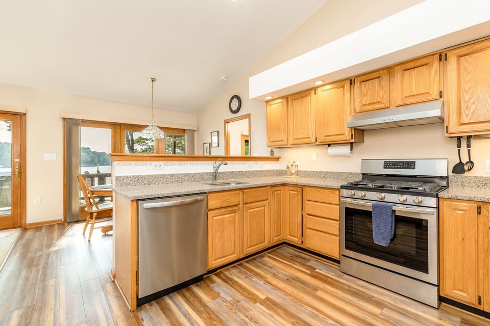 Fully stocked kitchen. 