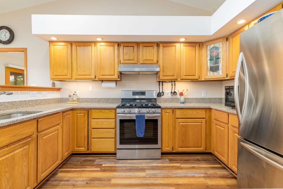 Fully stocked kitchen. 
