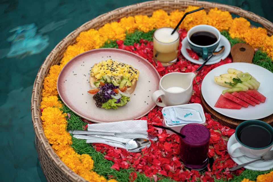 Daily cooked-to-order breakfast for a fee