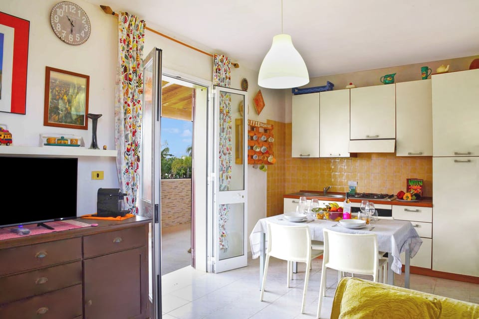 Kitchen and dining area