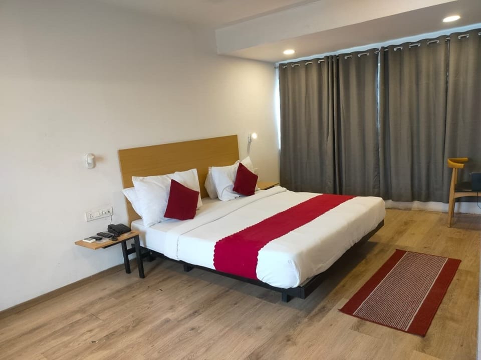 Superior Room | Desk, laptop workspace, free WiFi
