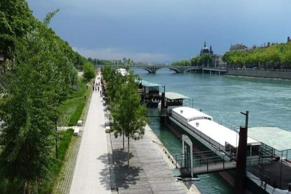 Surroundings [summer] (1-5 km)