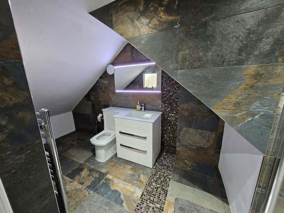 House | Bathroom