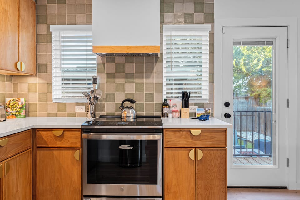 Modern kitchen appliances.