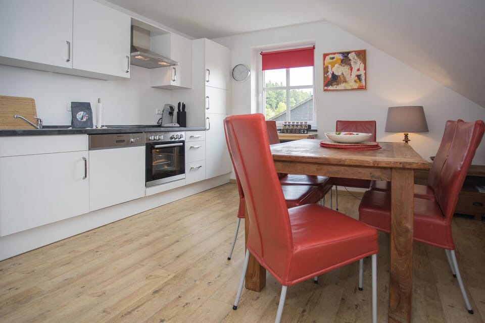 Apartment | Private kitchen | Toaster, cookware/dishes/utensils