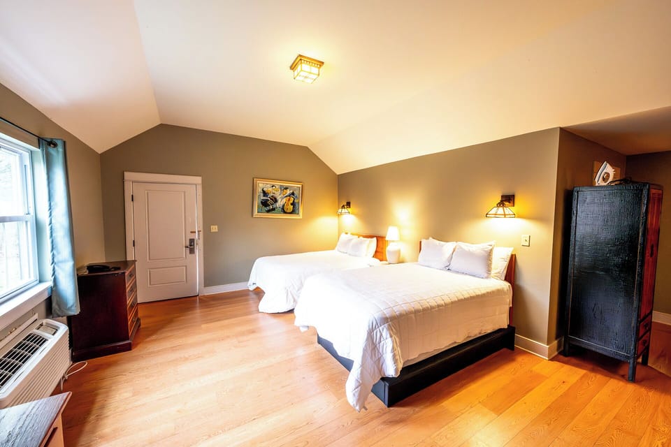 Stretch out and relax with extra space for everyone.