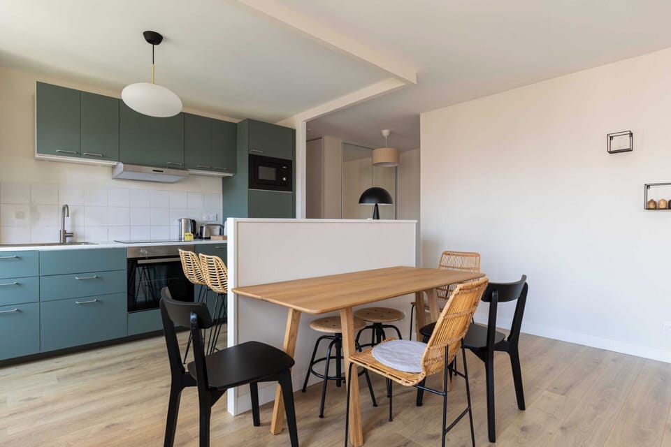 Apartment | Dining