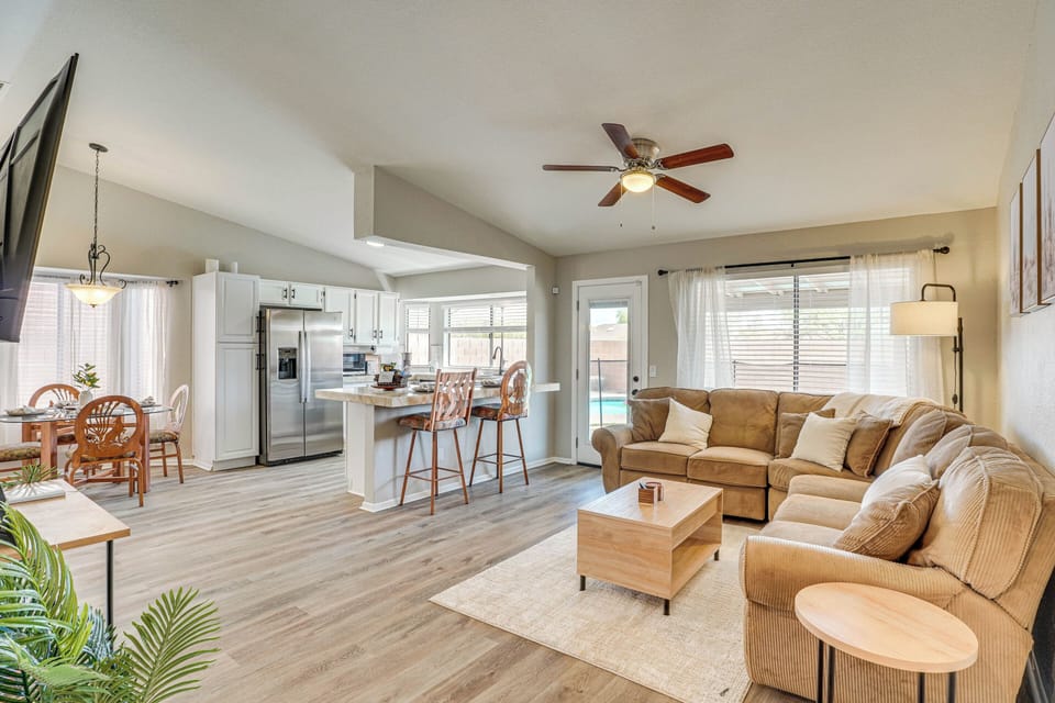House (3 Bedrooms) | Interior