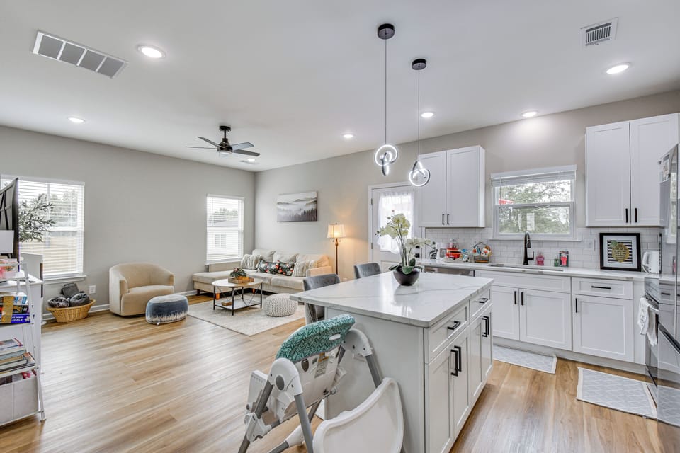 House (3 Bedrooms) | Interior
