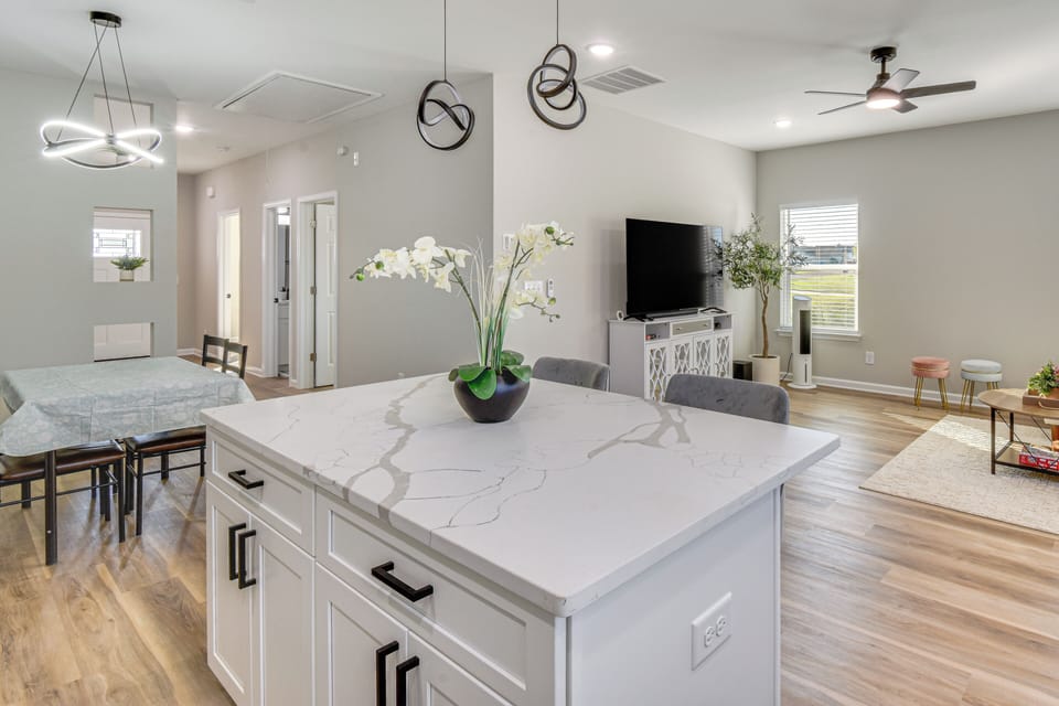 House (3 Bedrooms) | Interior