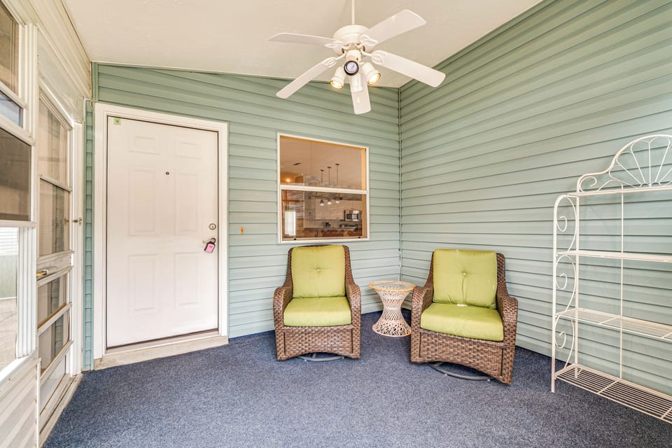 House (2 Bedrooms) | Interior