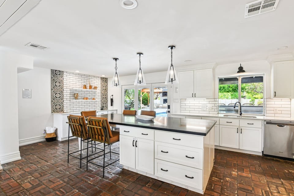 Main House Kitchen | Fully Equipped with Essential Cookware