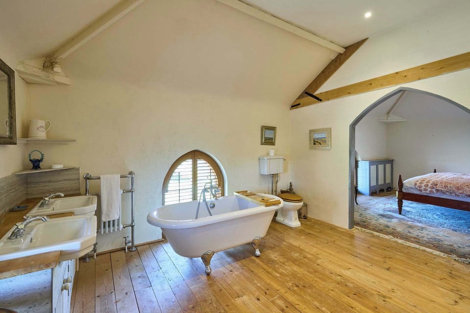 The Chapel, East Rudham - Host & Stay