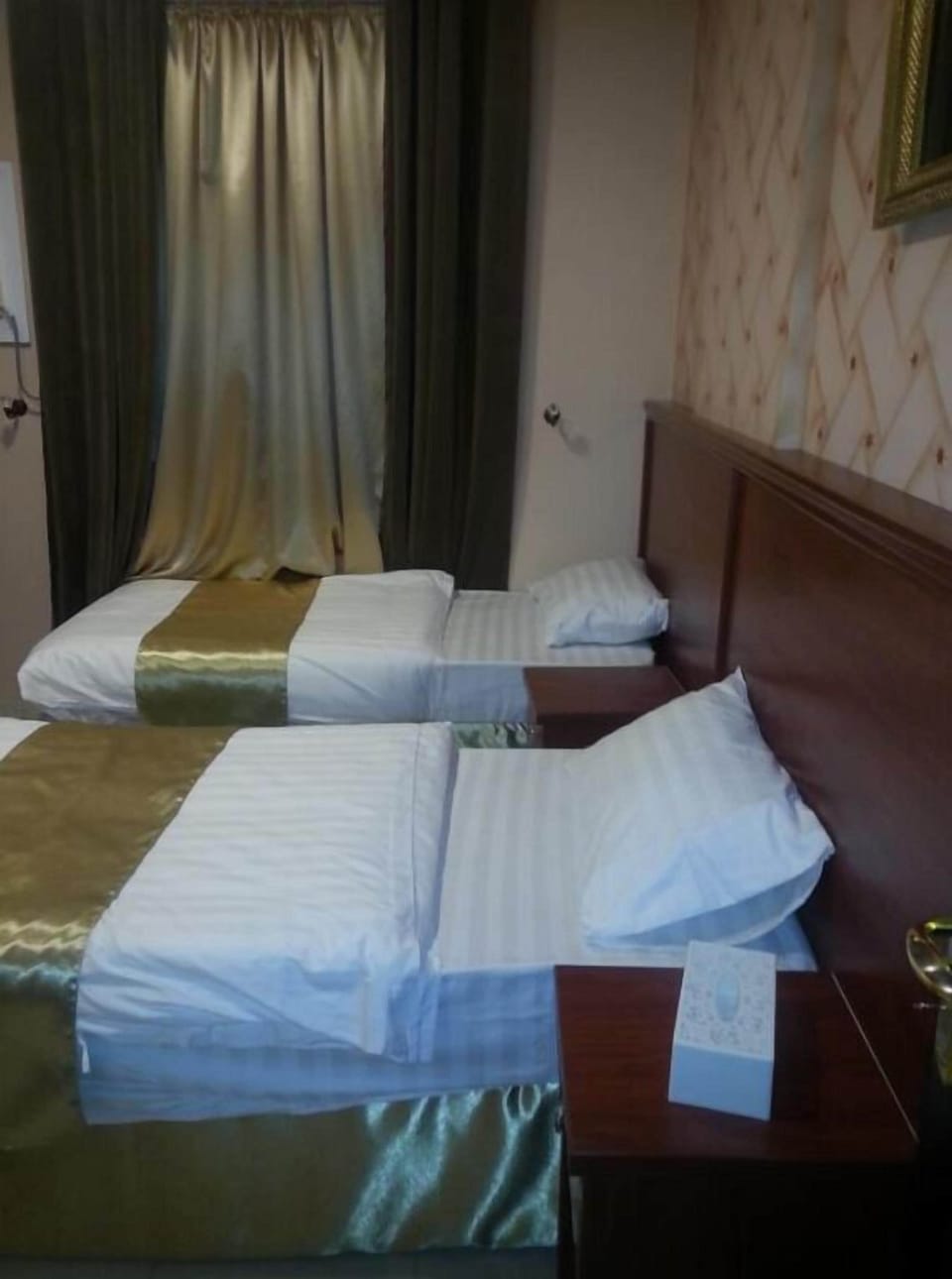 Classic Quadruple Room | In-room safe, blackout drapes, soundproofing, free WiFi