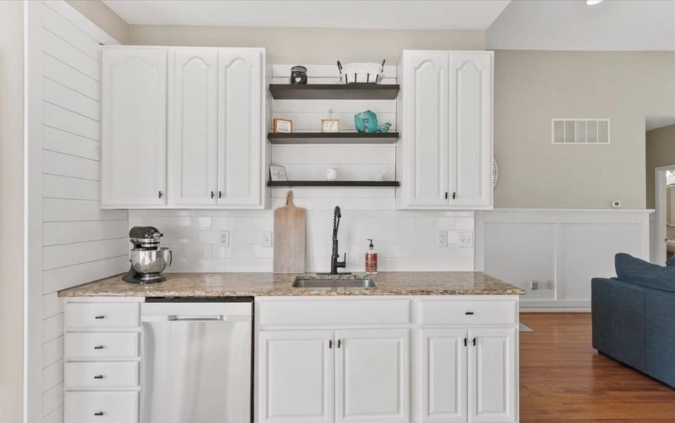 Gourmet Kitchen featuring Samsung Smart Appliances 