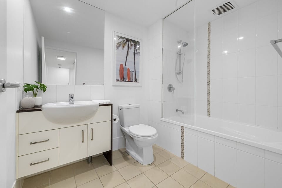 2nd Bathroom