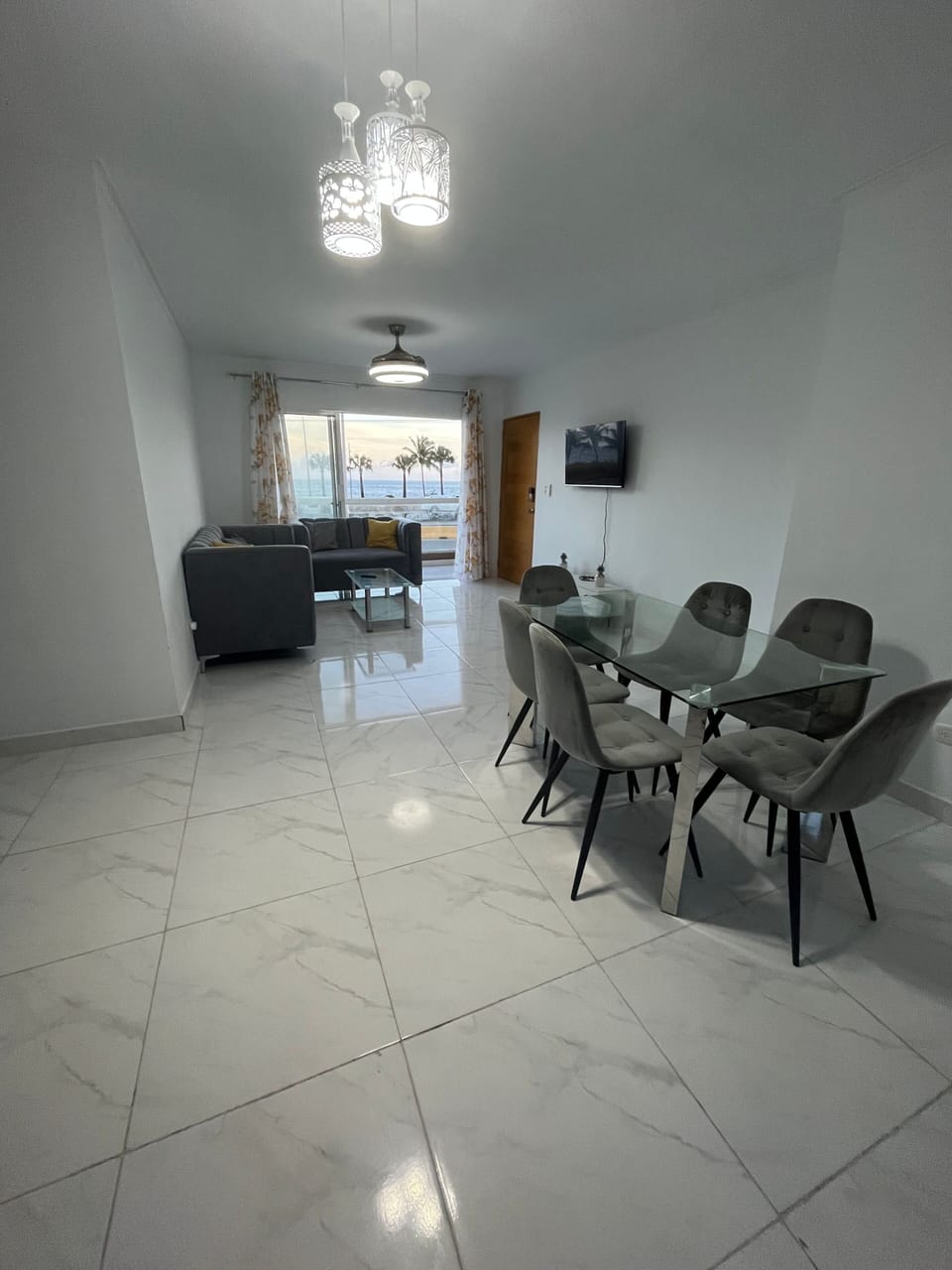 Apartment, 3 Bedrooms, Smoking, Balcony | Living room