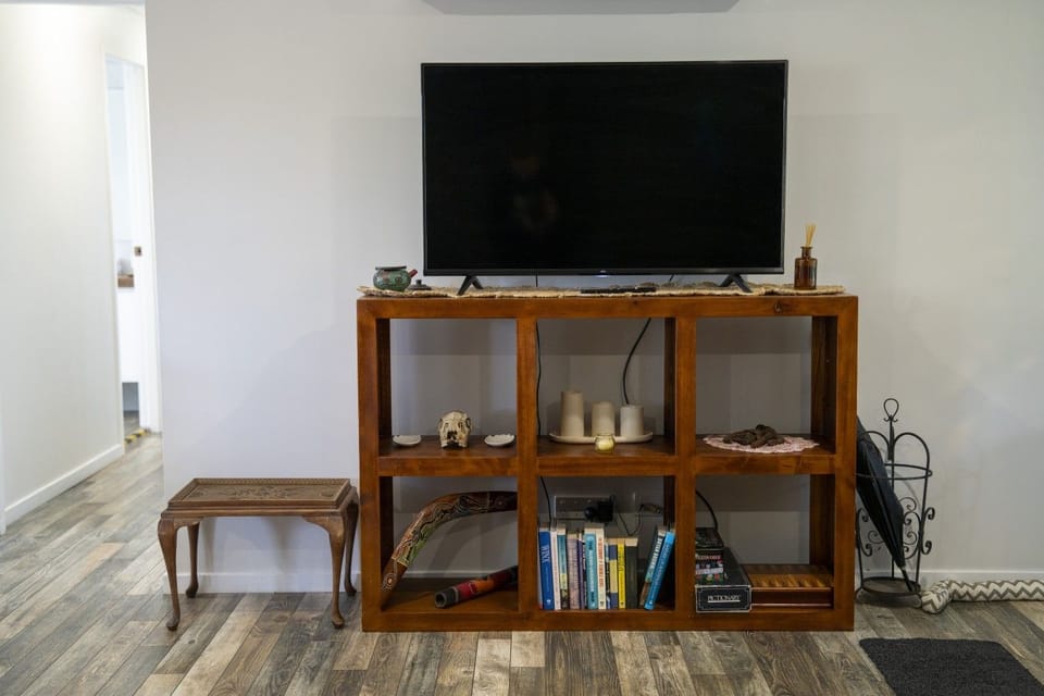 Sandra Wolf Air BnB Shoot-49