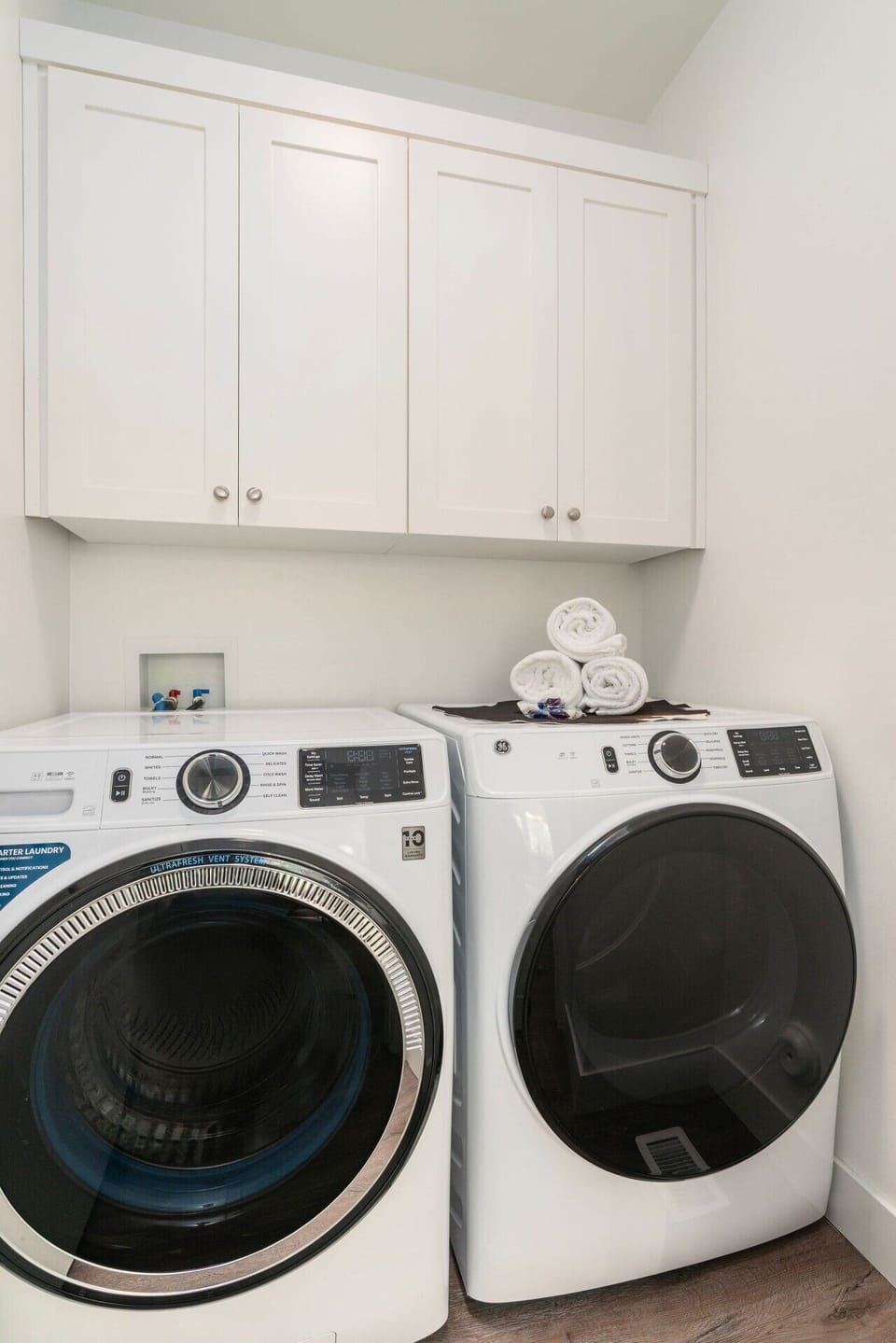 Full Size Washer/Dryer
